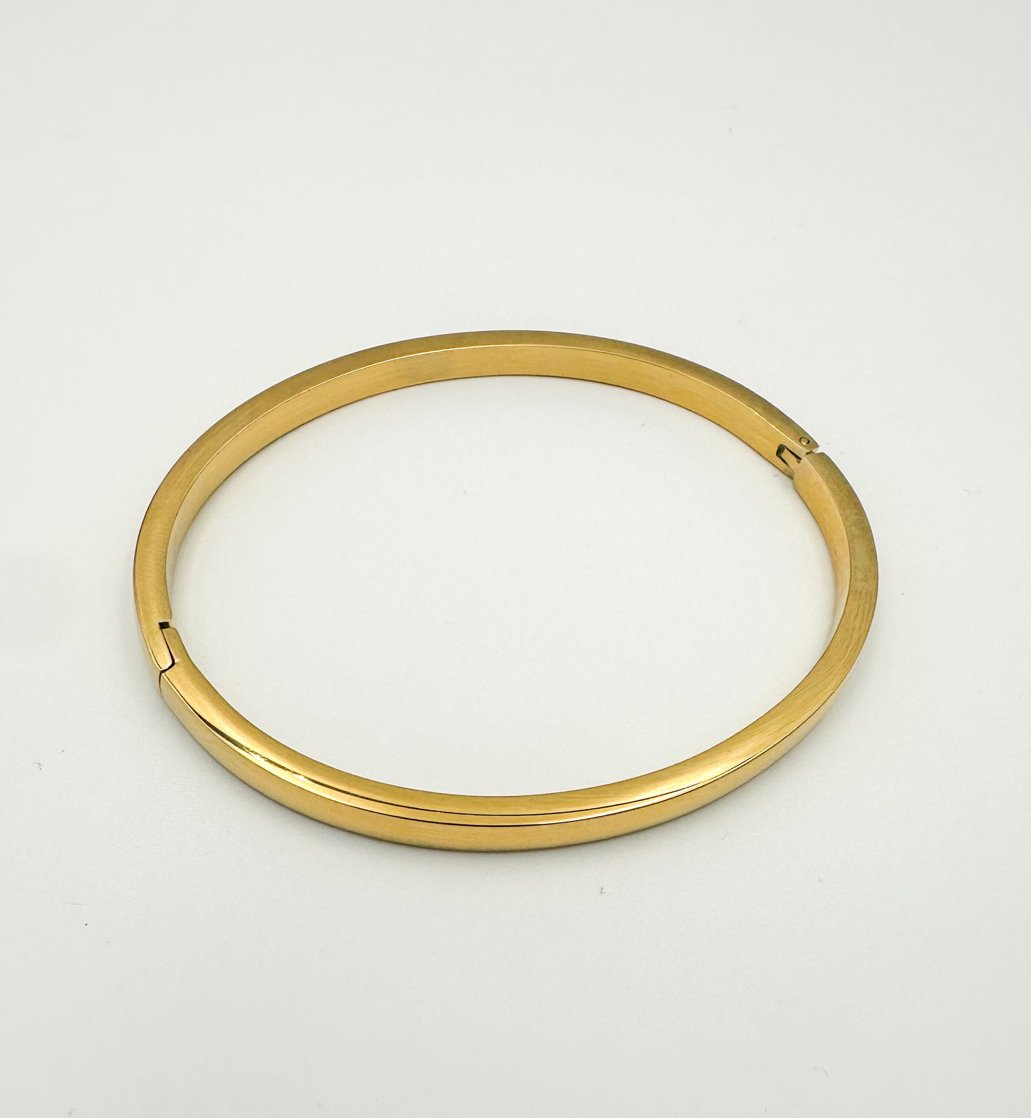 Square Edge Click Bracelet